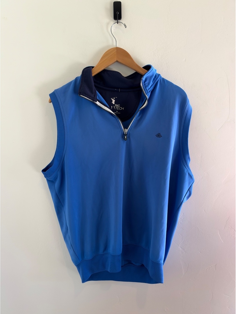 F&G Tech Men’s Blue Sleeveless Quarter Zip Golf Pullover Vest Size Medium